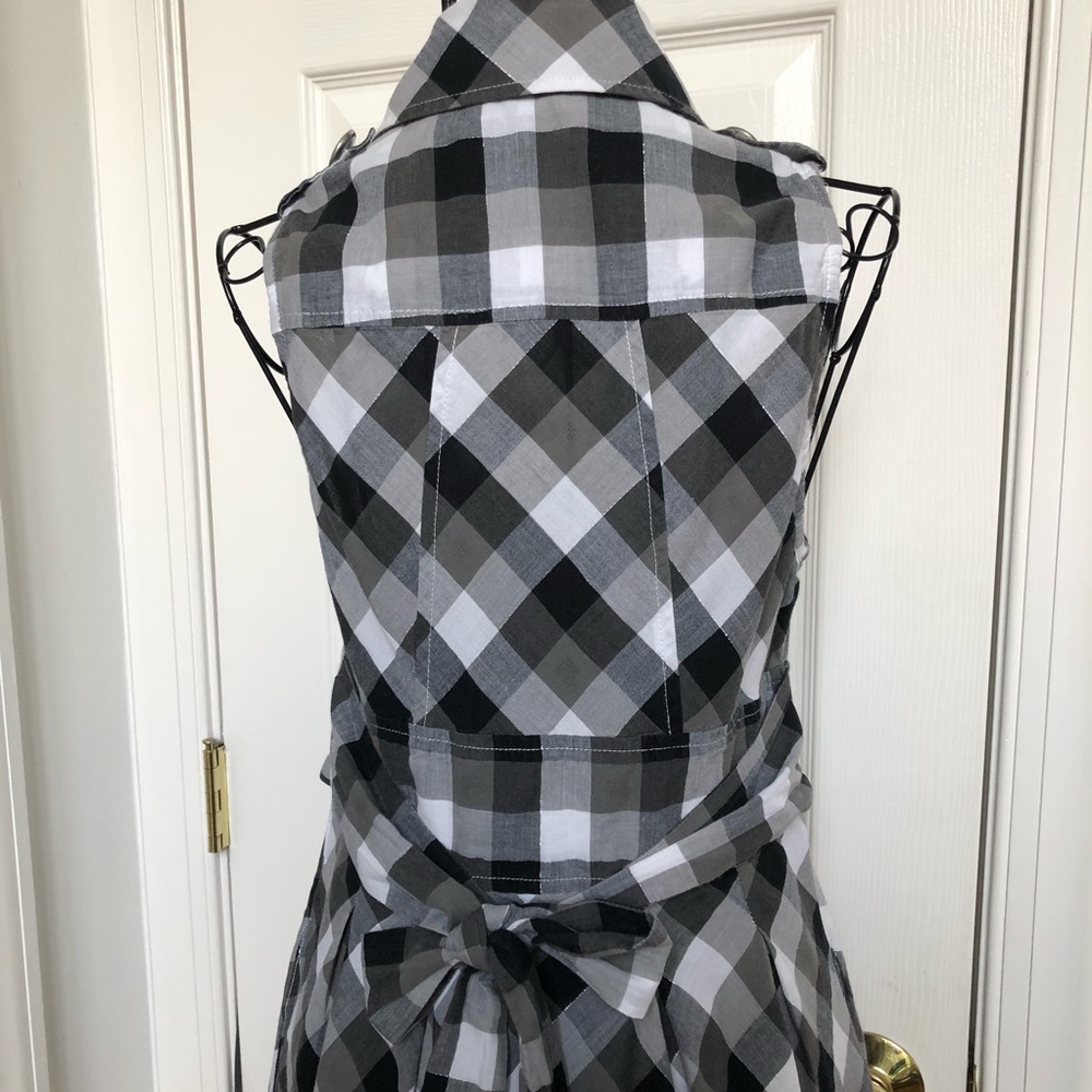 GUESS Los Angeles black grey & white buttoned up sleeveless Dress Medium - Picture 6 of 8